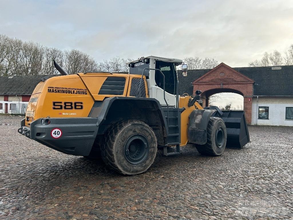 Liebherr L 586 Pás carregadoras de rodas