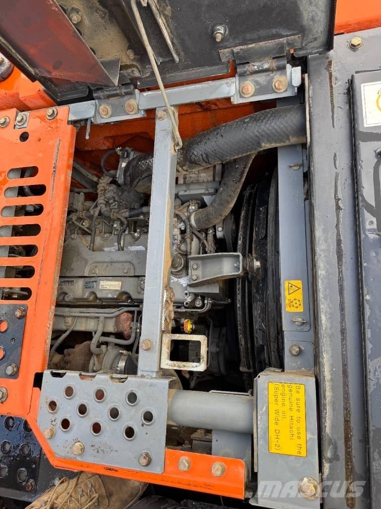 Hitachi ZX 135 US-5B Escavadoras de rastos