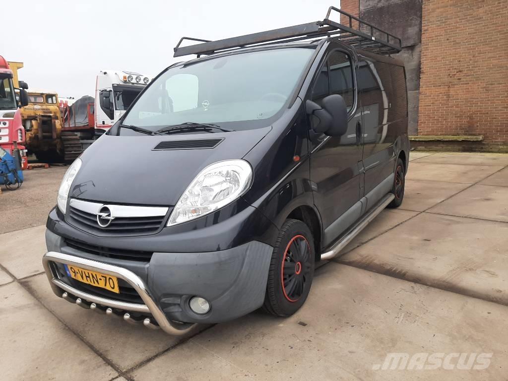 Opel Vivaro Carrinhas de caixa fechada
