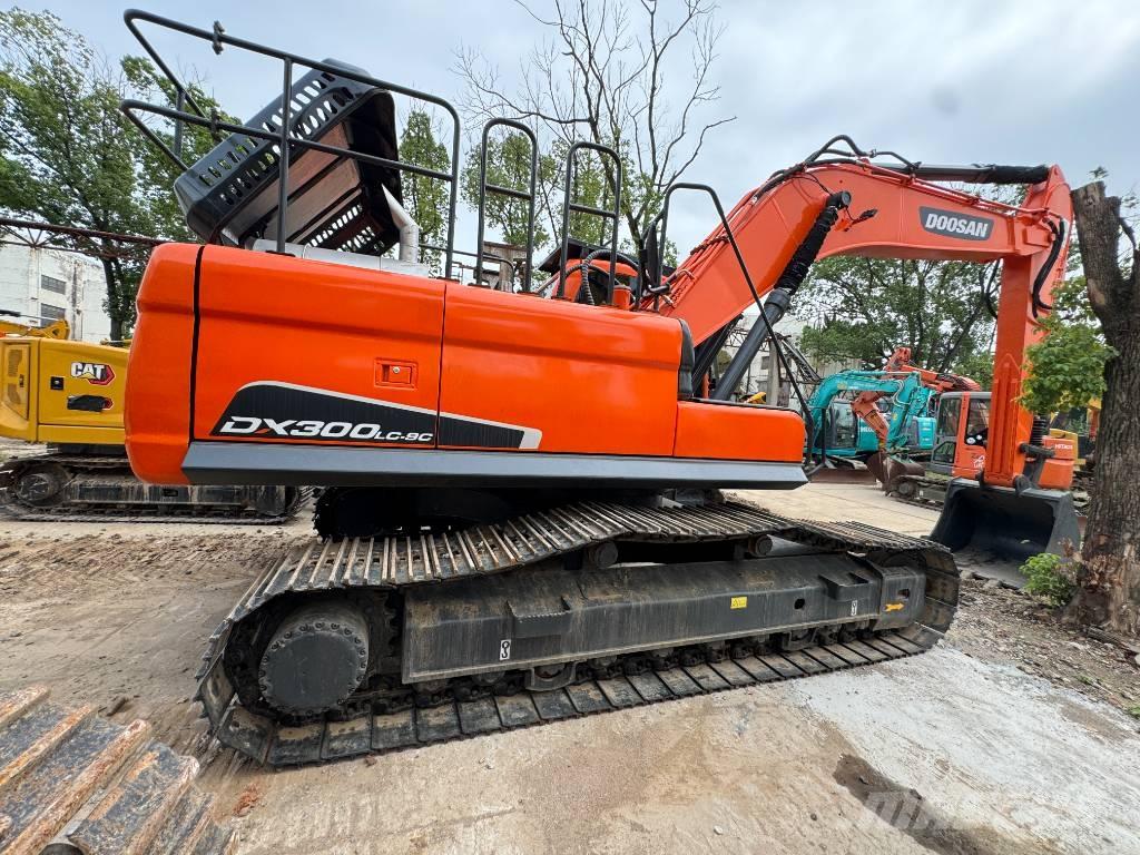 Doosan DX 300 Escavadoras de rastos