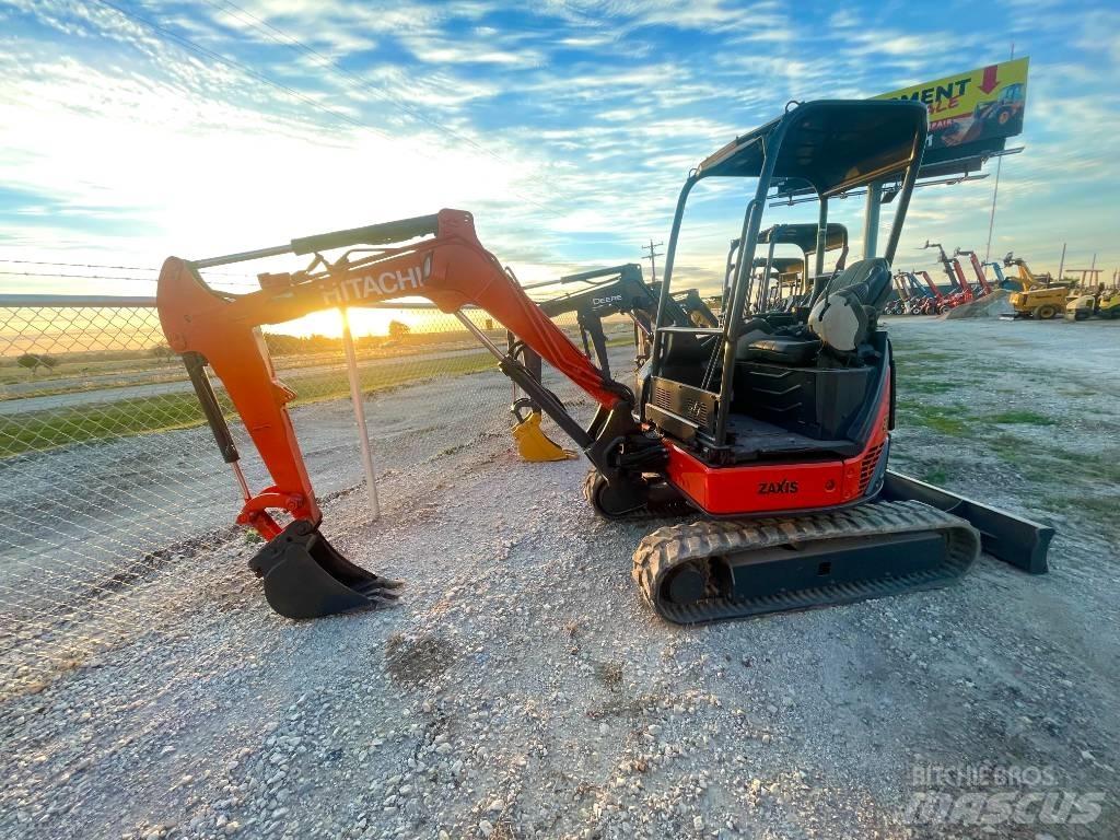 Hitachi ZX 27 U-3 Mini Escavadoras <7t