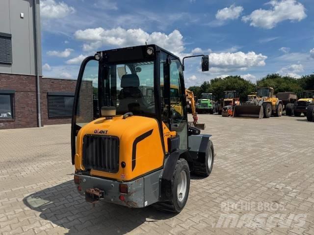 GiANT V 452 X-Tra Pás carregadoras de rodas