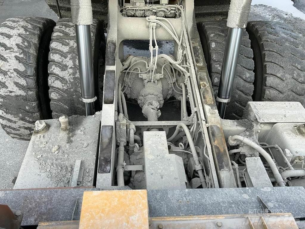 Komatsu HD605-7 Dumpers de obras