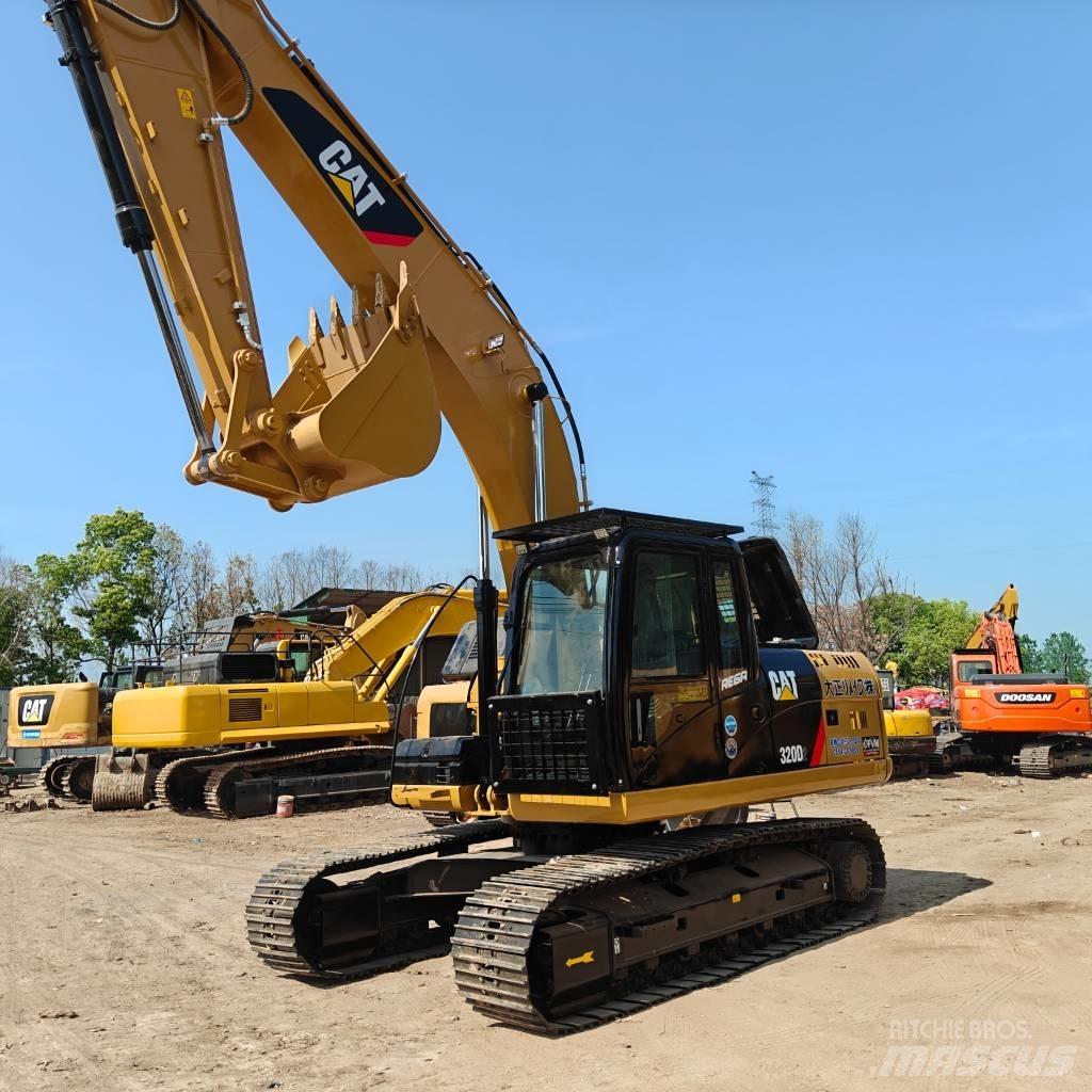 CAT 320D2 Escavadoras de rastos