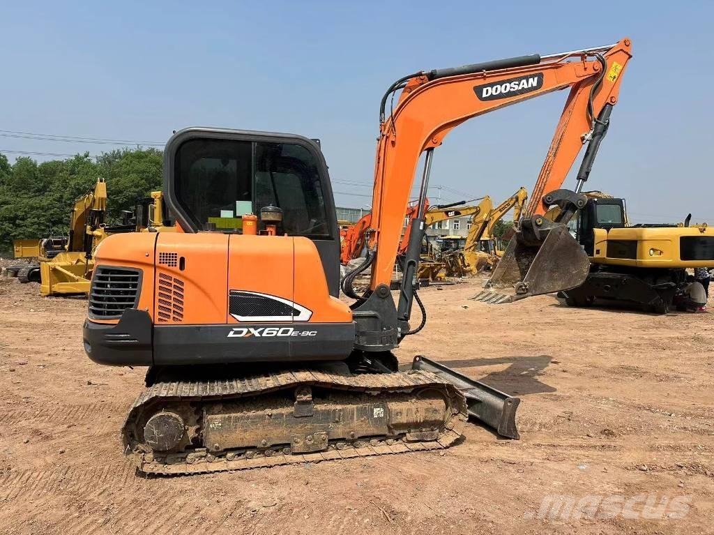 Doosan DX 60 Escavadoras de rastos
