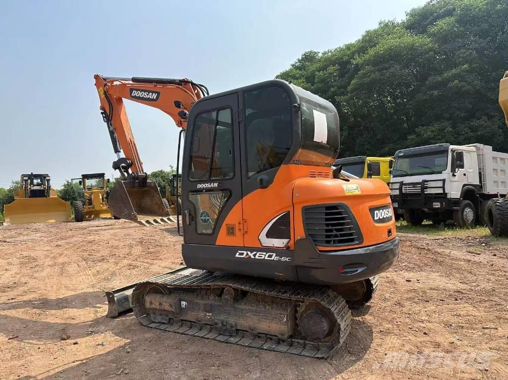 Doosan DX 60 Escavadoras de rastos