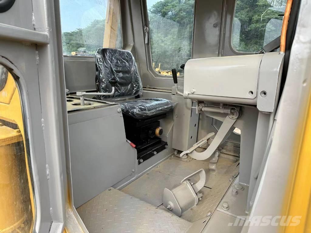 CAT D7G Dozers - Tratores rastos