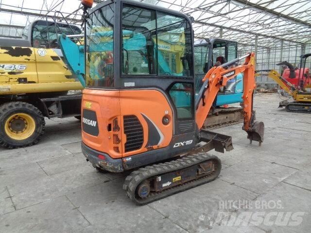 Doosan DX19 Mini Escavadoras <7t