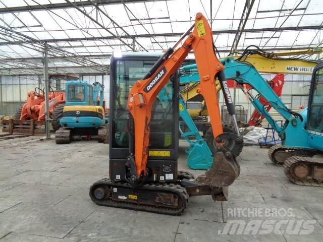Doosan DX19 Mini Escavadoras <7t