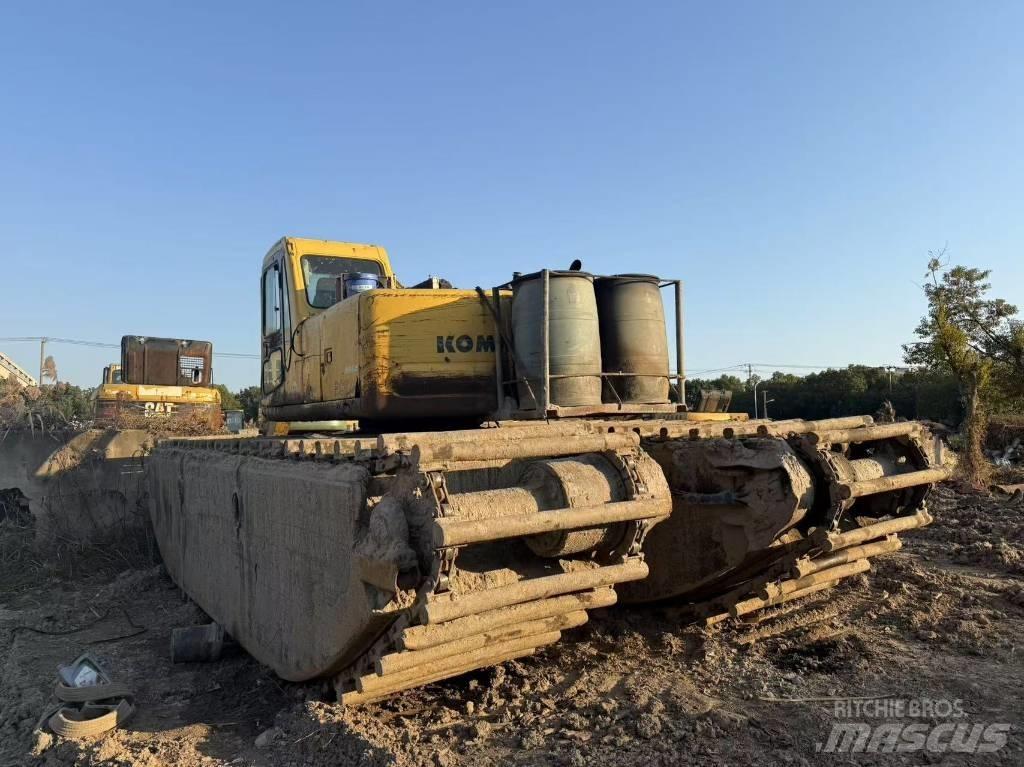 Komatsu PC 200-6 Escavadoras anfíbias