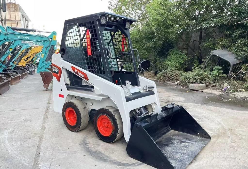 Bobcat S 70 Carregadoras de direcção deslizante