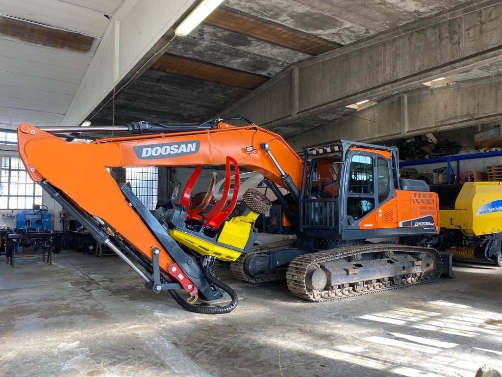 Doosan DX 235 NLC-5 Escavadoras de rastos