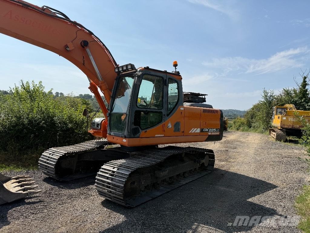 Doosan DX 225 LC Escavadoras de rastos
