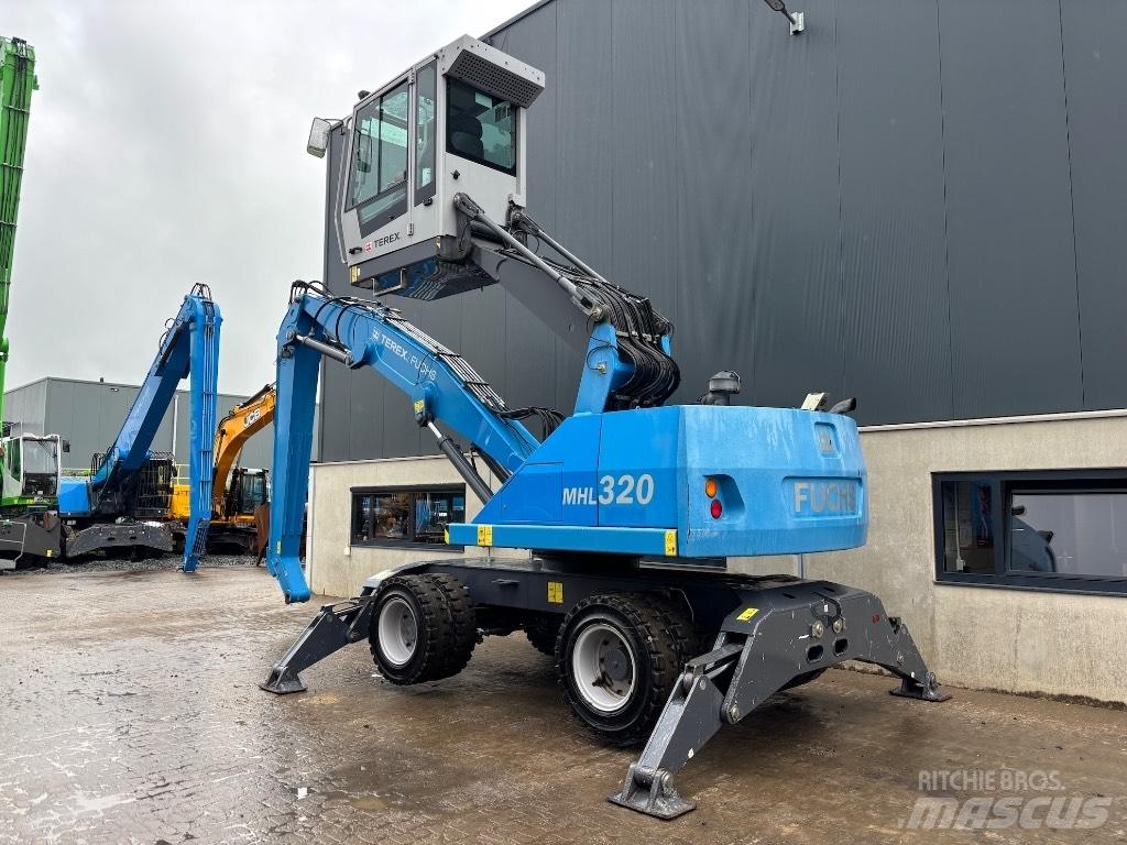 Fuchs MHL 320 D Manipuladores de resíduos / indústria