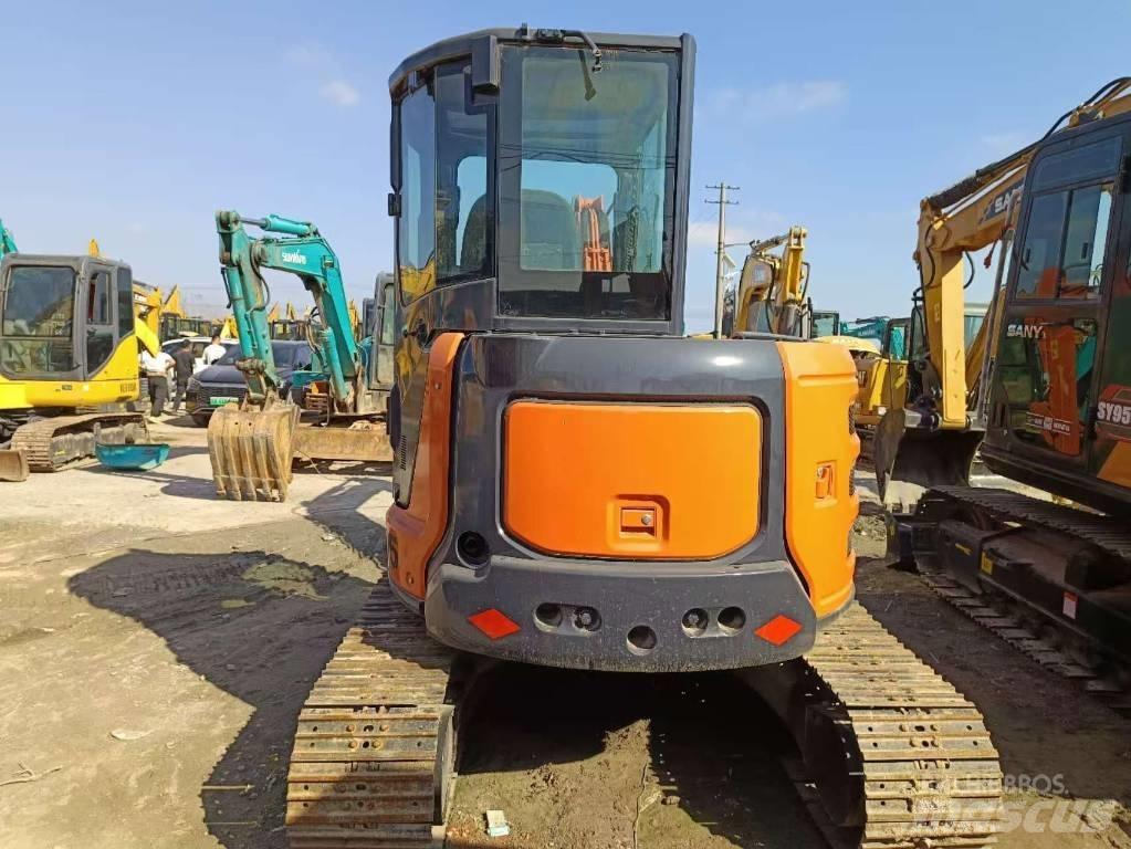 Hitachi ZX 55 Mini Escavadoras <7t