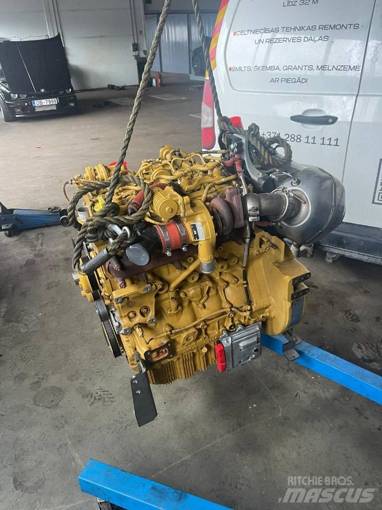 CAT 313 model Motores
