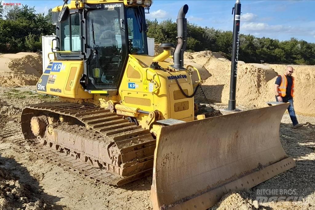 Komatsu D51 PX-24 Dozers - Tratores rastos