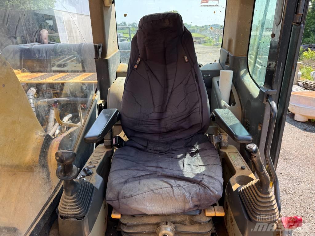 Komatsu PC 200 LC-8 Escavadoras de rastos