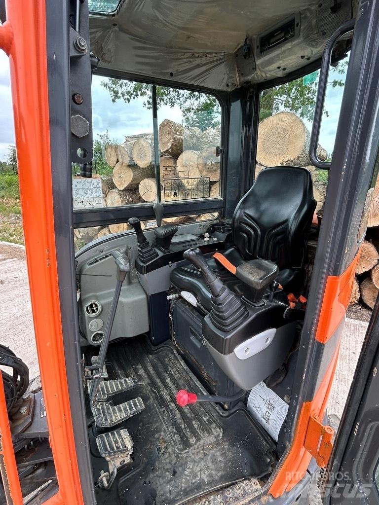 Doosan DX 27 Z Mini Escavadoras <7t