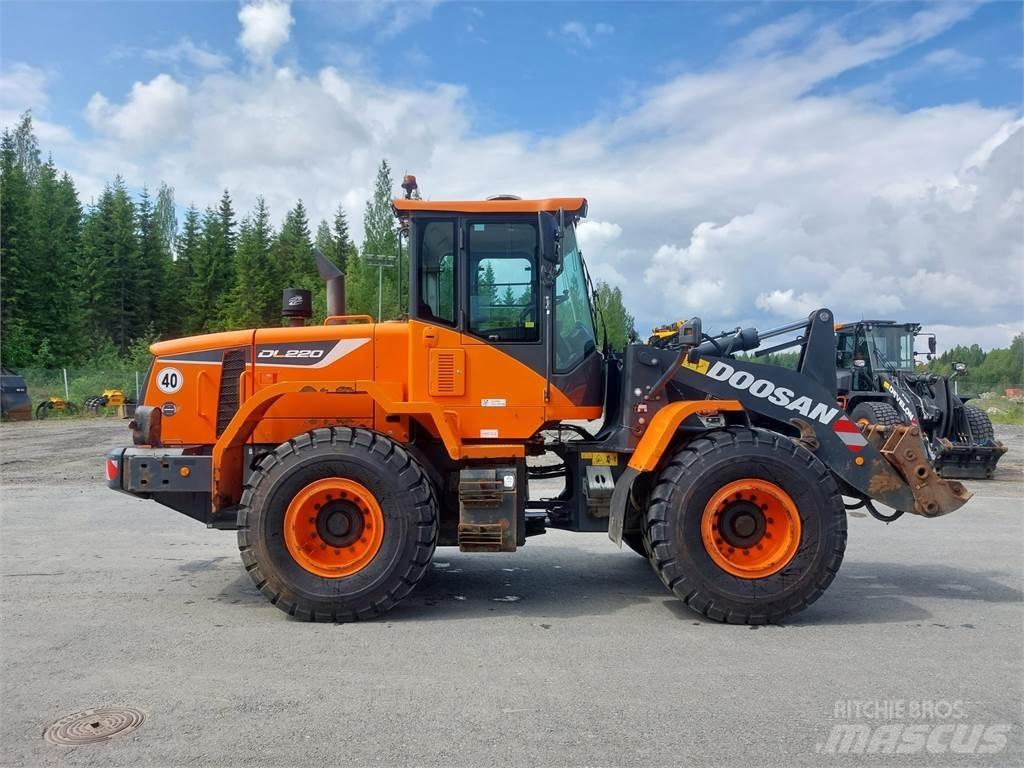 Doosan DL220-5 Pás carregadoras de rodas