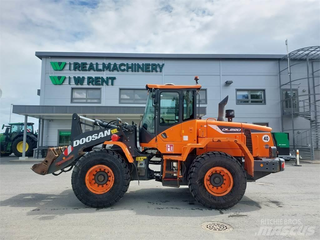 Doosan DL220-5 Pás carregadoras de rodas