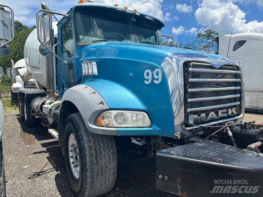 Mack GU 800 Outros Camiões