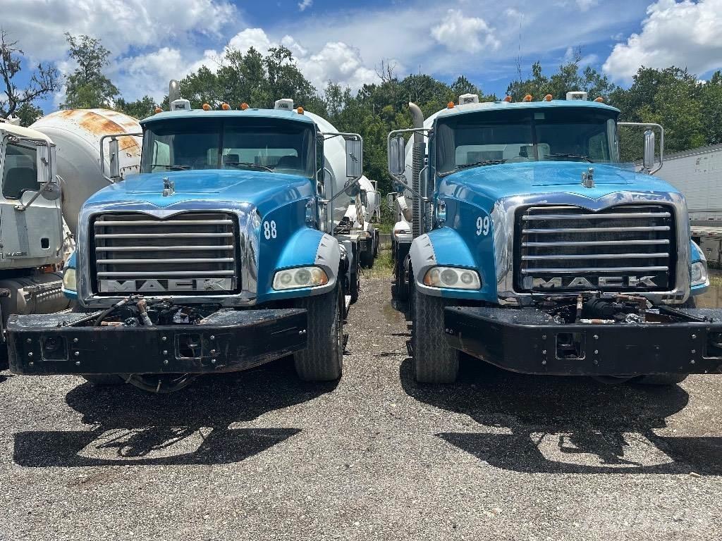 Mack GU 800 Outros Camiões