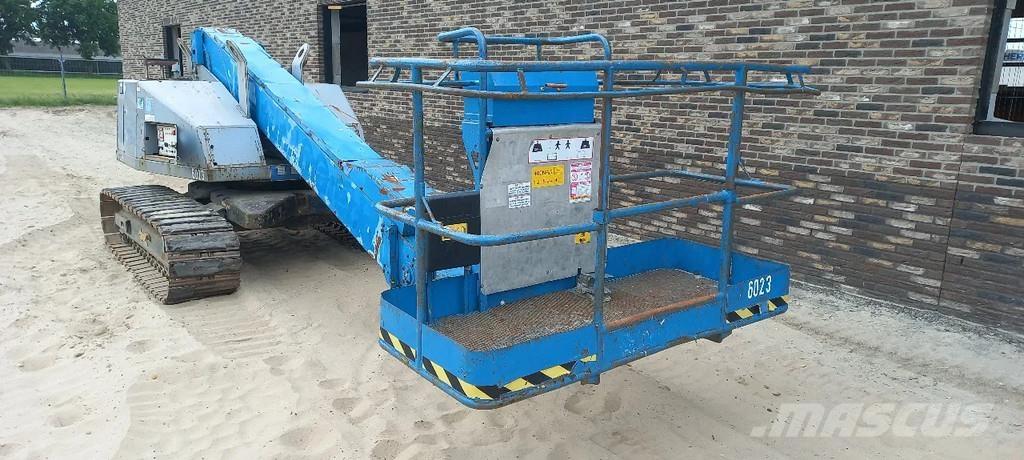 Aichi SR 12 B Elevadores braços Telescópicos