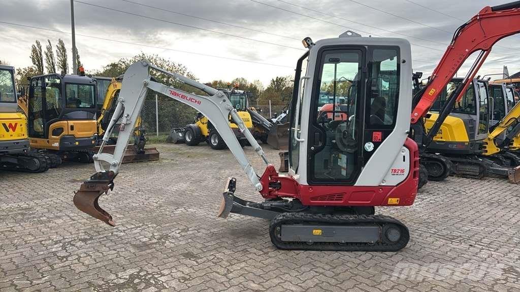 Takeuchi TB216 Mini Escavadoras <7t