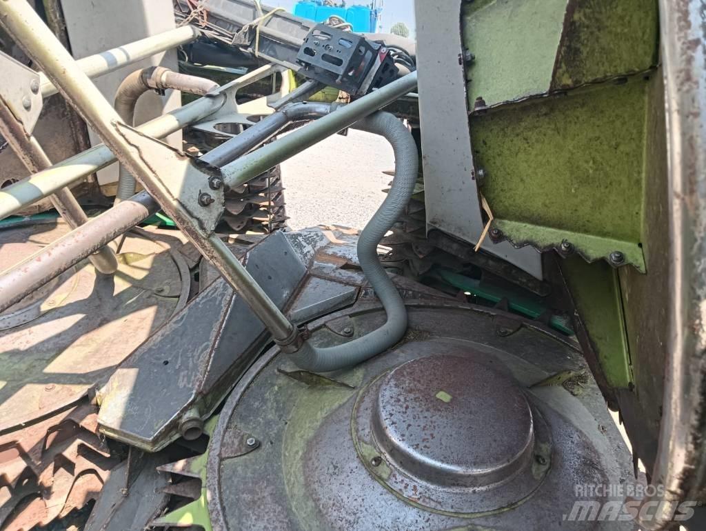 CLAAS Orbis 600 Forrageiras auto-propulsionadas