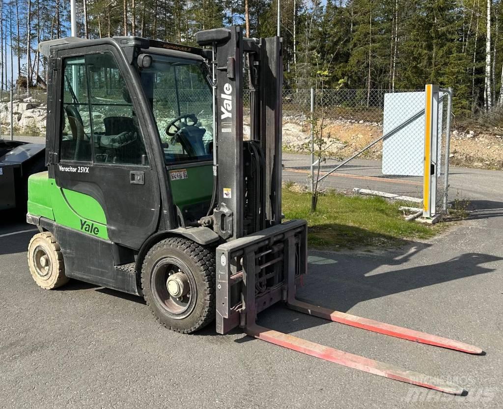 Yale GLP 25 VX Empilhadores a gás