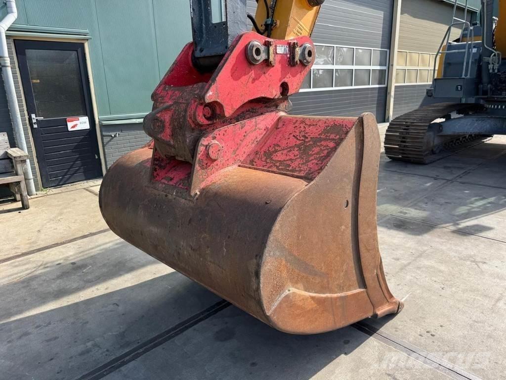 Liebherr R922 LC Escavadoras de rastos