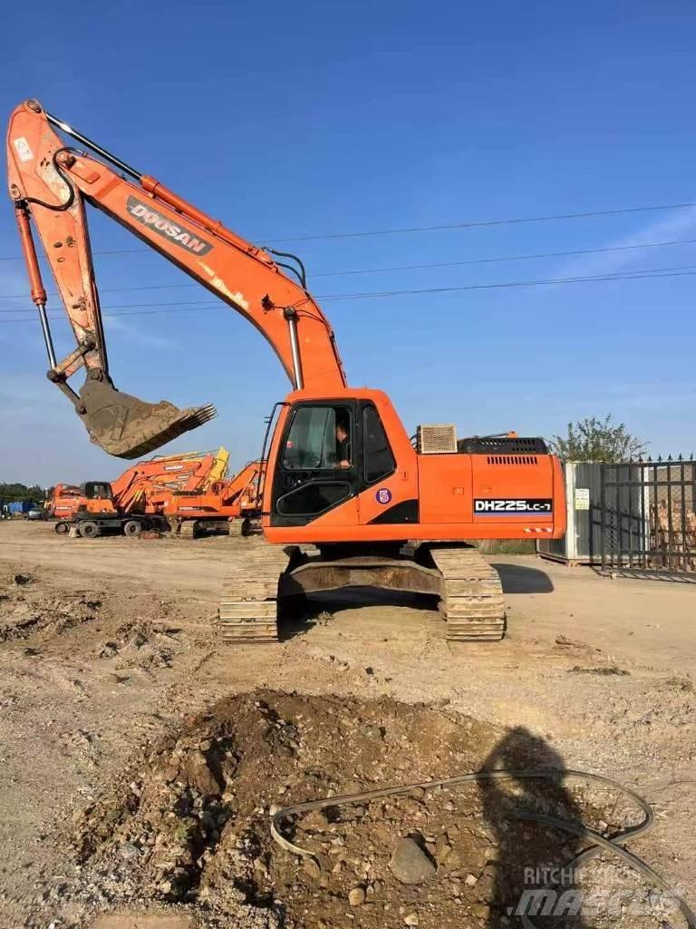 Doosan DH 225 LC-7 Escavadoras de rastos