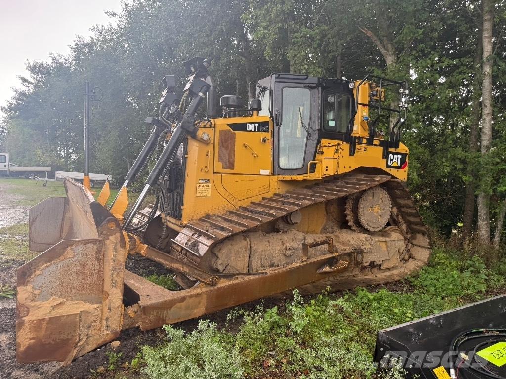 CAT D 6 T LGP Dozers - Tratores rastos