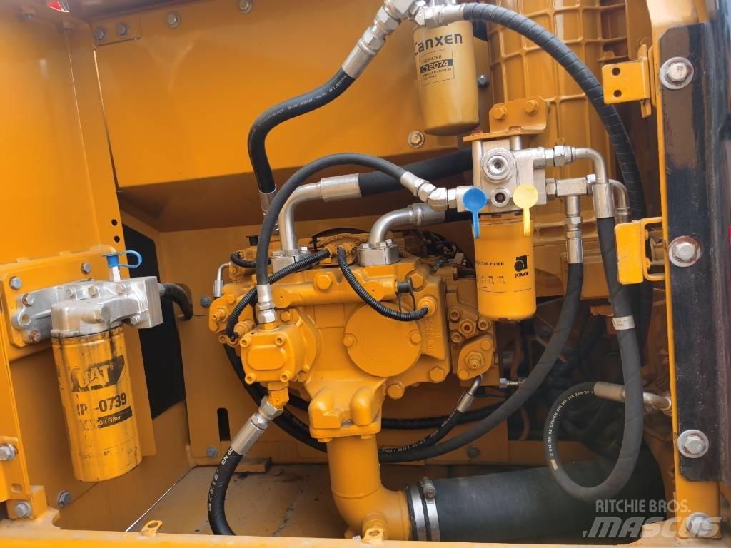 CAT 320 D2 Escavadoras de rastos