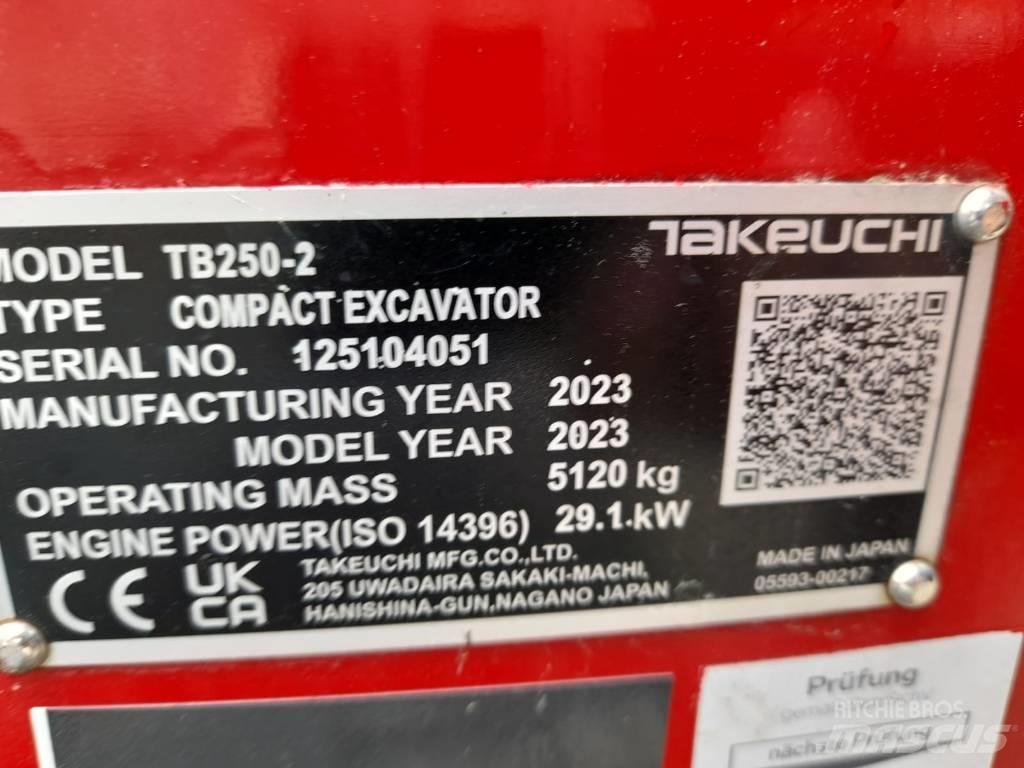 Takeuchi TB 250-2 Mini Escavadoras <7t