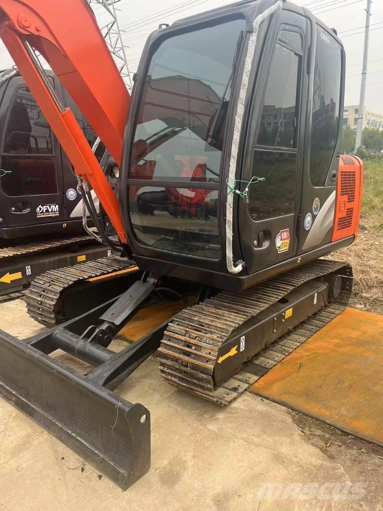Hitachi 60 Mini Escavadoras <7t