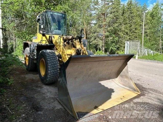Komatsu WA 180-3 Pás carregadoras de rodas