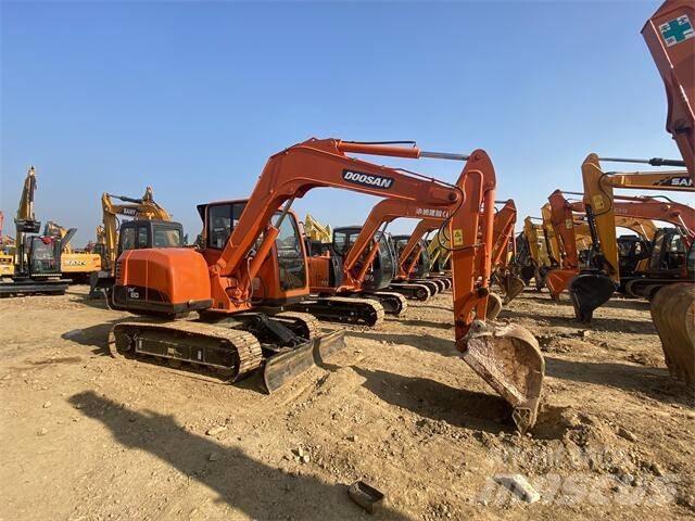 Doosan DX80 Mini Escavadoras <7t