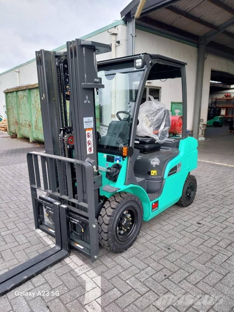 Mitsubishi FG 25 N Empilhadores a gás
