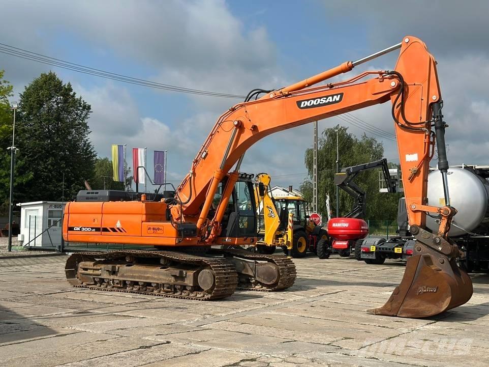 Doosan DX 300 LC-3 Escavadoras de rastos