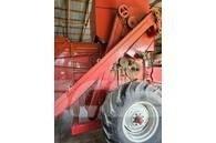 International 303 Ceifeiras debulhadoras compactas