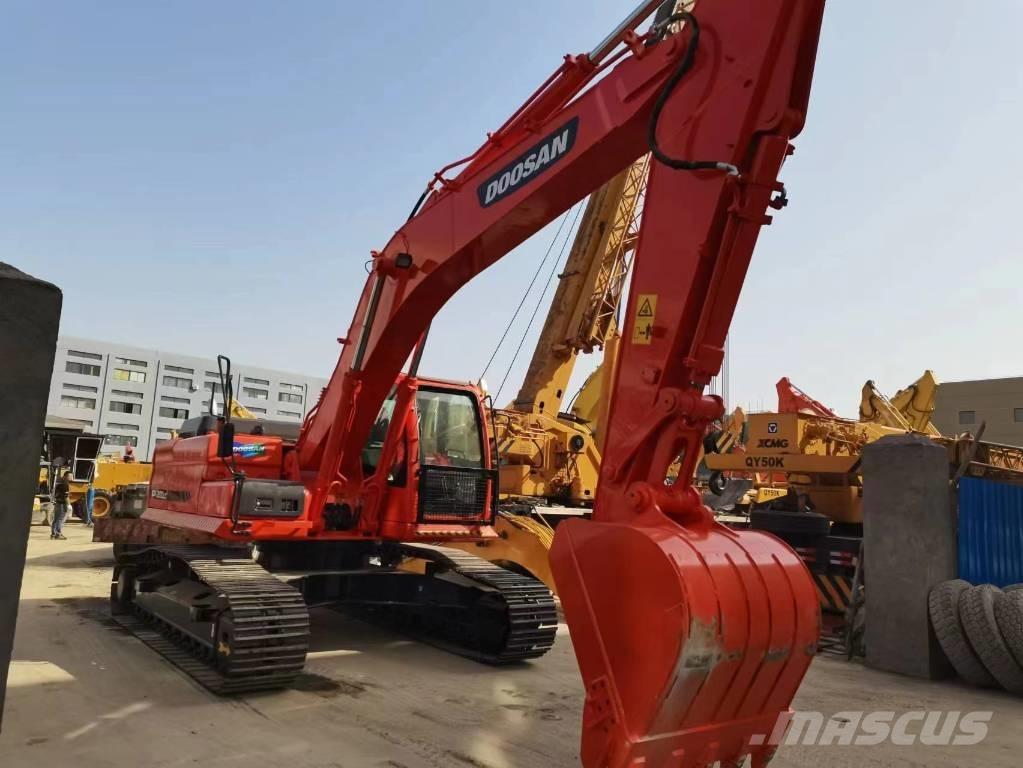 Doosan DX 300 Escavadoras de rastos