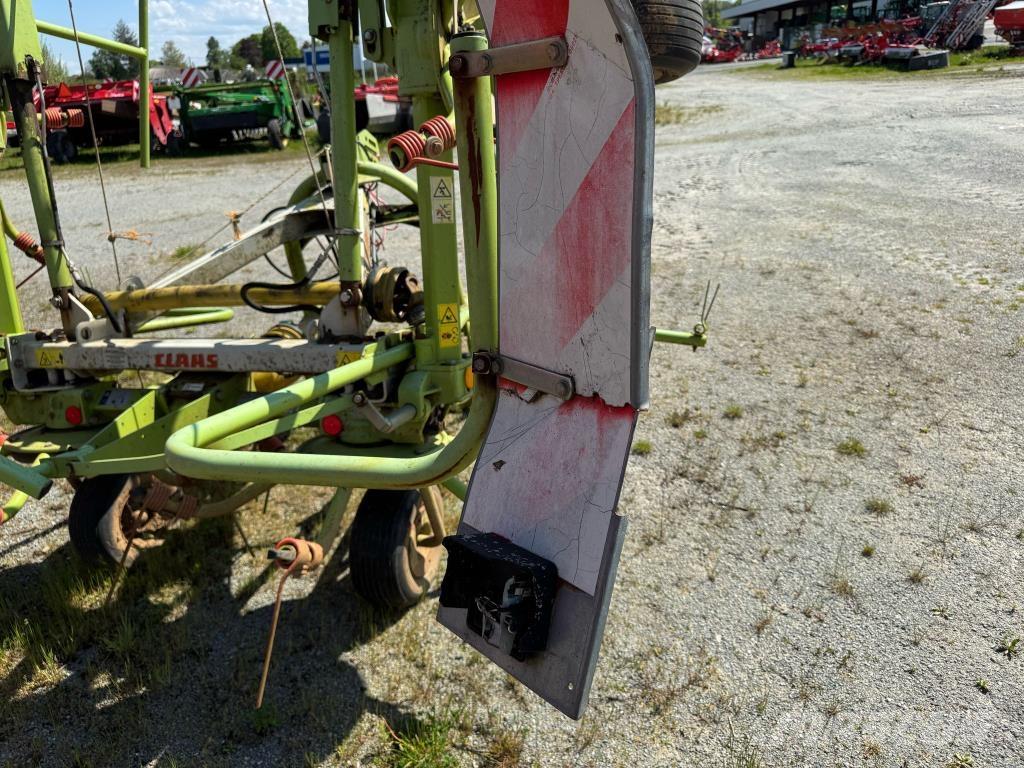 CLAAS VOLTO 670 Ancinho virador