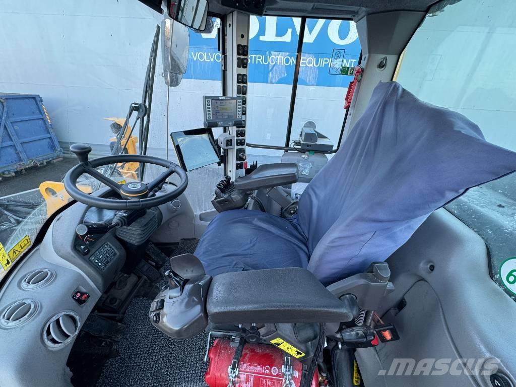 Volvo L 120 H Pás carregadoras de rodas