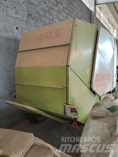 CLAAS ROLLANT66 Enfardadeira de rolos