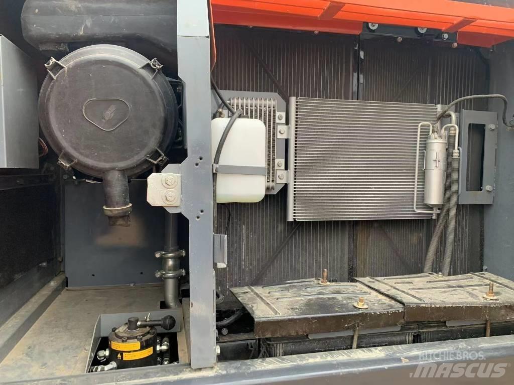 Hitachi ZX 200-3 Escavadoras de rastos
