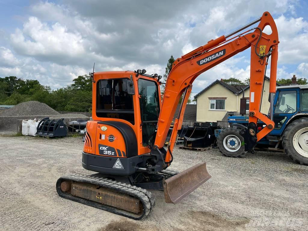 Doosan DX35Z Mini Escavadoras <7t