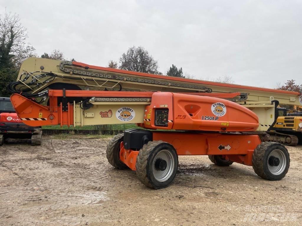 JLG 1250 AJP Elevadores braços articulados