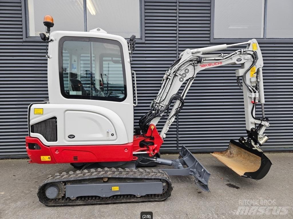 Takeuchi TB 225 Mini Escavadoras <7t